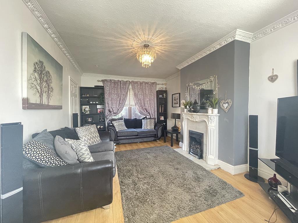 3 bedroom semi-detached house For Sale in Foulridge - Lounge